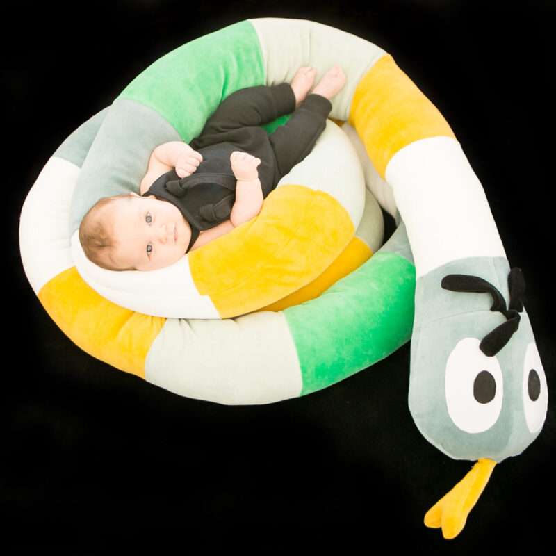 Cobra de Plush Multiuso Montessoriana Cabeça Verde Musgo 2,5m