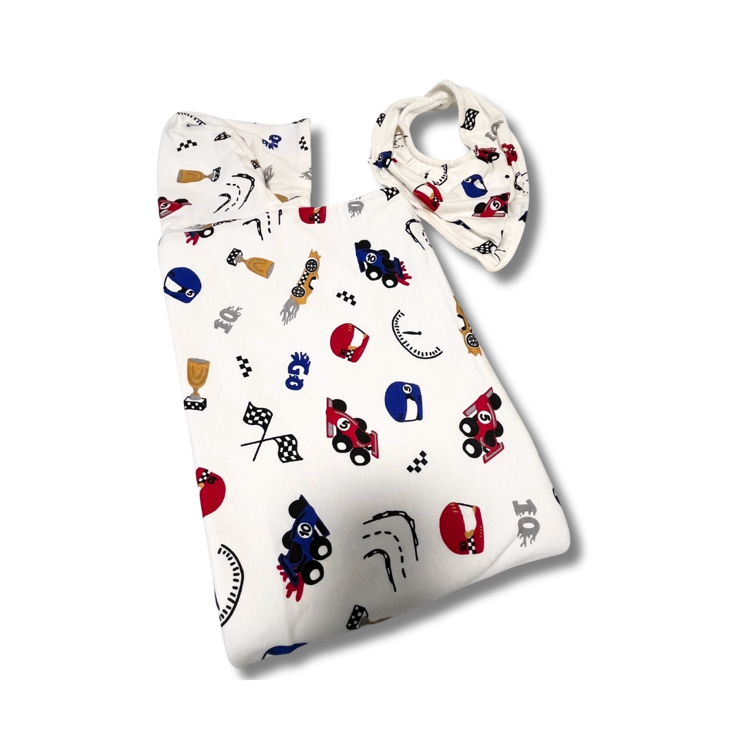 Kit Enxoval 5 Bem-vindo! Toalha de Banho com Capuz e Babador Bandana Fórmula 1 - Imagem 3